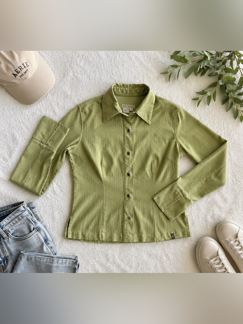 Royal Robbins Sage Green Travel Outdoor Button Front Shirt Size Small